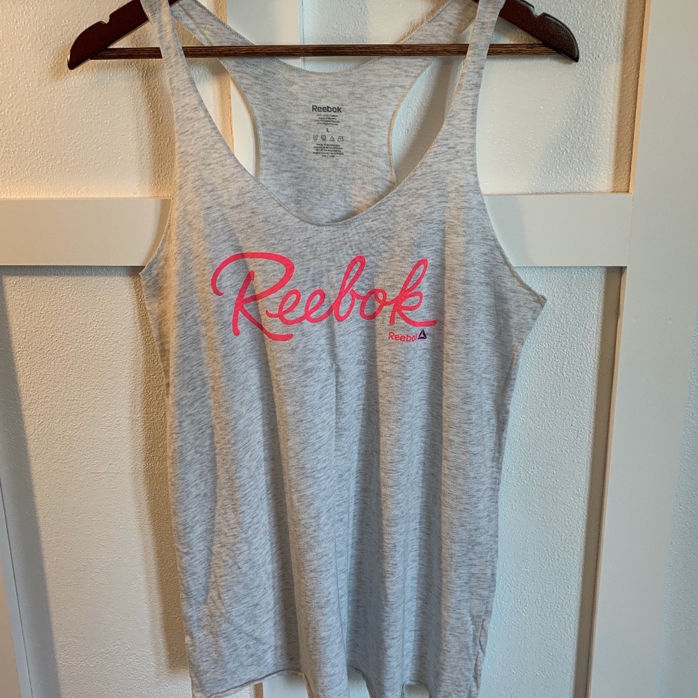 🥳Host Pick🥳 Women's Reebok Racerback tank top